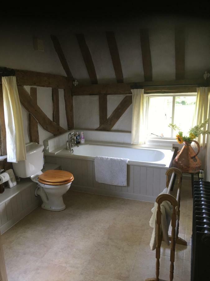 Bumble Cottage B&B Stradbroke Extérieur photo
